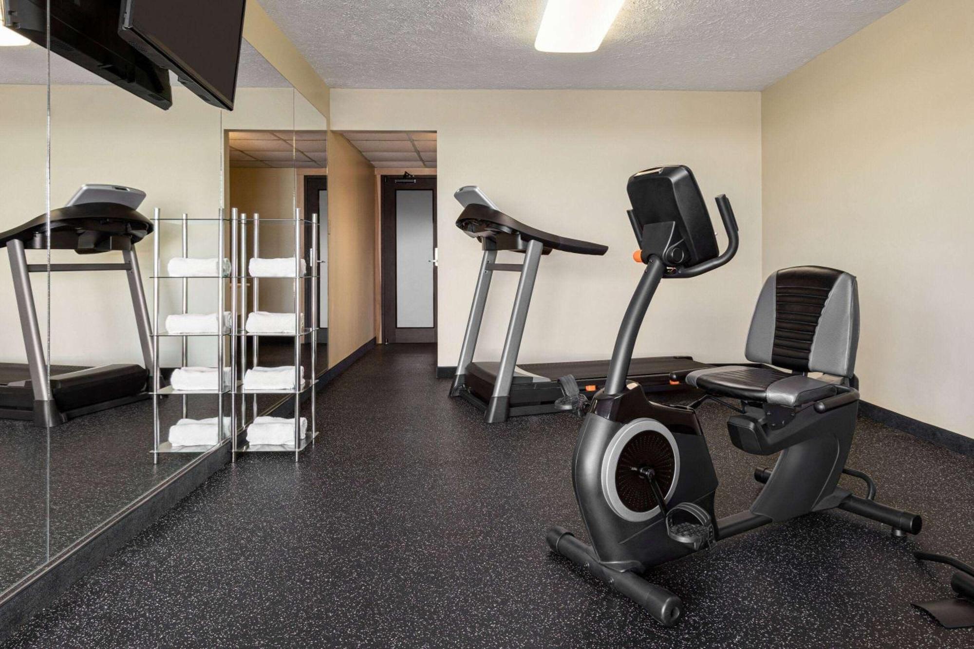 Days Inn By Wyndham Grand Island I-80 Doniphan Esterno foto