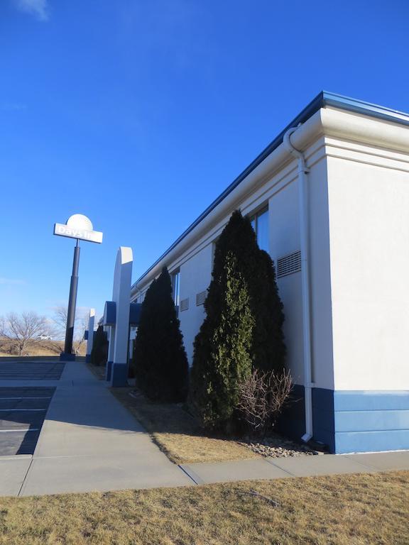 Days Inn By Wyndham Grand Island I-80 Doniphan Esterno foto